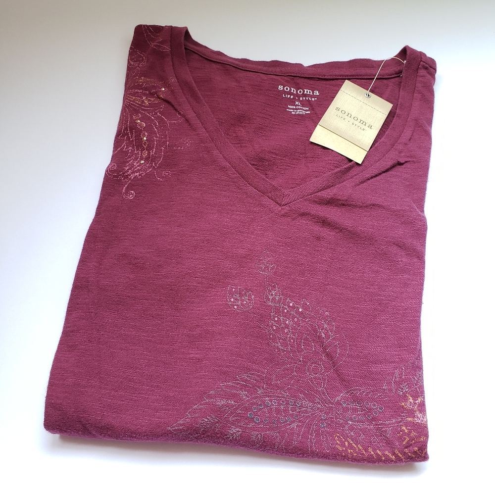 XL Sonoma Life Style Plum Colored Tshirt
